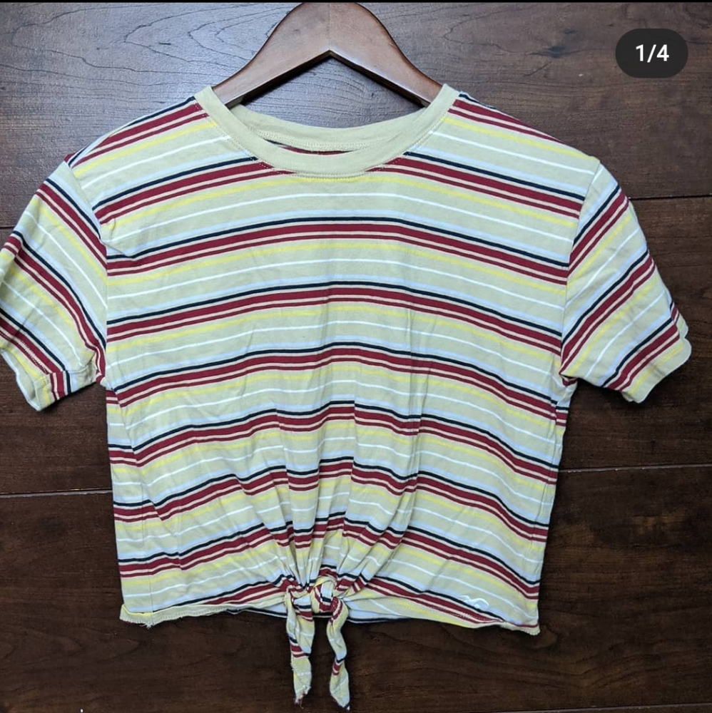 Hollister Crop Top
